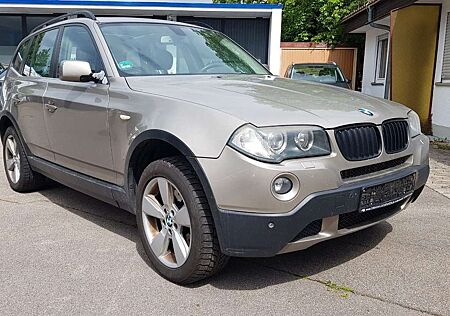 BMW X3 3.0sd ~ AHK ~ Leder ~ Pano ~ Xenon