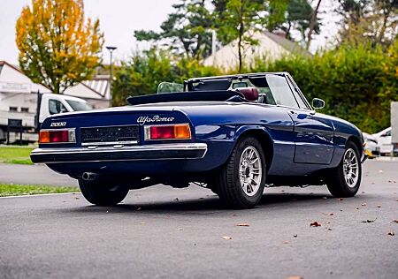 Alfa Romeo Spider 2000 Fastback