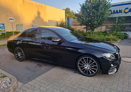Mercedes-Benz E 220 d T 9G-TRONIC AMG Line