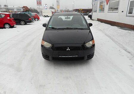 Mitsubishi Colt 3-Türer CZ3 1.1