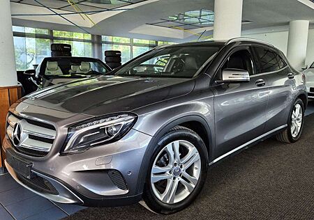 Mercedes-Benz GLA 200 d/AHK/BiXen/Navi/SHZ/Pano/Parkassist/Temp