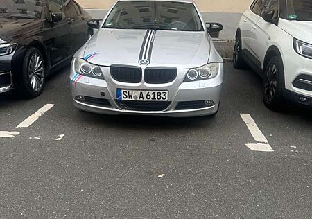 BMW 320i 320