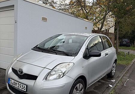 Toyota Yaris 1.0 VVT-i