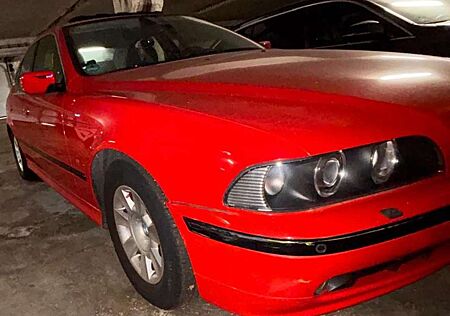 BMW 525i 525