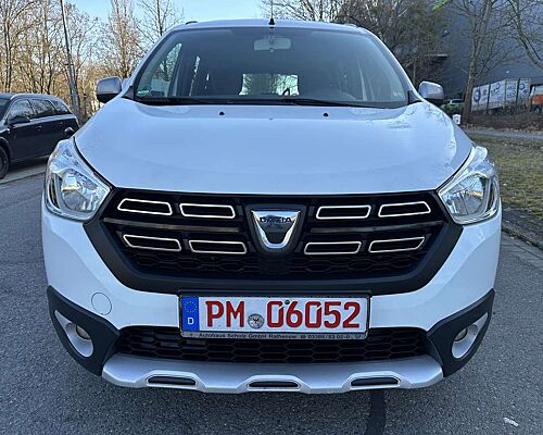 Dacia Lodgy STEPWAY.,Navi,Kamera,AHK.,TUV.,…