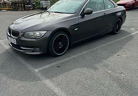 BMW 330d 330 DPF Cabrio Aut.