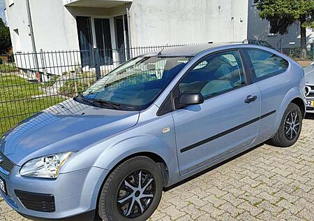 Ford Focus 1.6 16V Ambiente