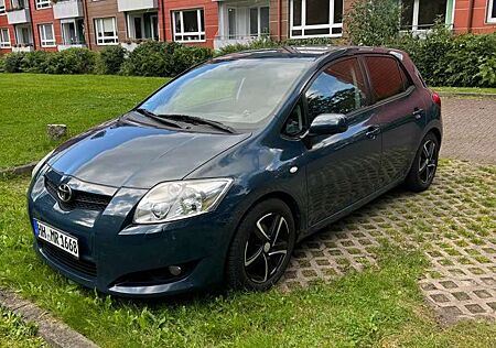 Toyota Auris 1.6 VVT-i Executive