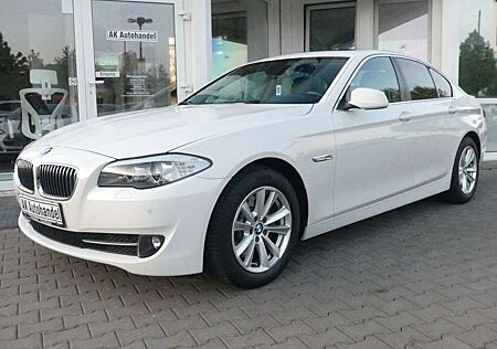 BMW 525 d Navi Xenon Glasdach 1. Hand