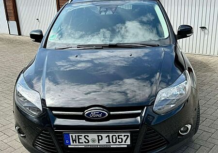 Ford Focus Turnier 2.0 TDCi DPF Aut. Titanium