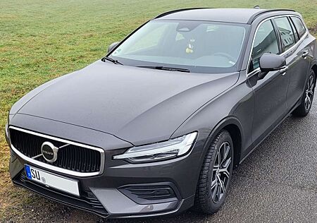 Volvo V60 B4 Diesel Mild Hybrid AHK Standhzg Winterpaket