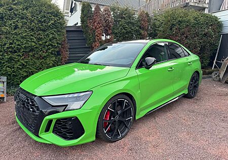 Audi RS3 TFSI Limousine quattro S tronic