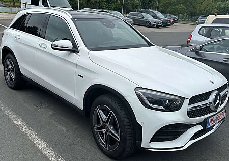 Mercedes-Benz GLC 300 e 4Matic 9G-TRONIC AMG Line Plus