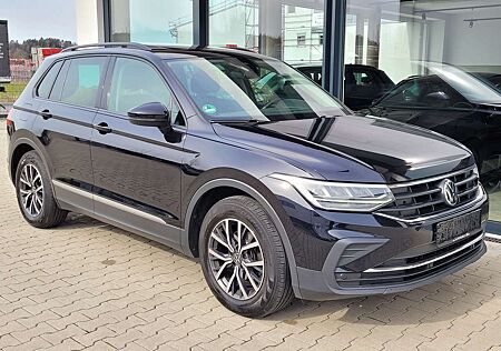 VW Tiguan Volkswagen 2.0 TDI SCR DSG Life Panorama Sport-Paket Ambiente