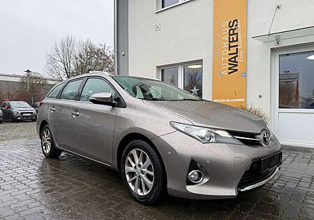 Toyota Auris Touring Sports Life+=Navi-Klima-PDC-Kamera