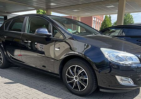 Opel Astra Design Edition