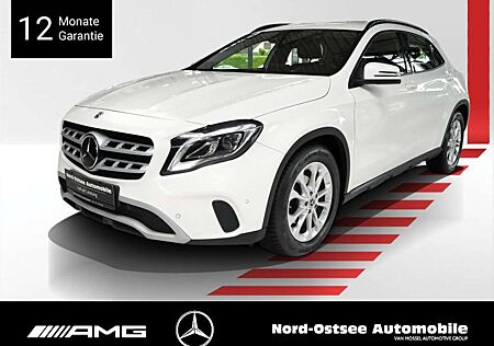Mercedes-Benz GLA 200 d STYLE KAMERA KEYLESS LED KLIMA NAVI