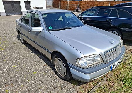 Mercedes-Benz C 180 Esprit, AHK, Schiebedach, Alpine-CDWechsler