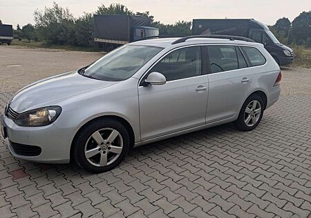 VW Golf Variant Volkswagen Comfortline 1.6 TDI