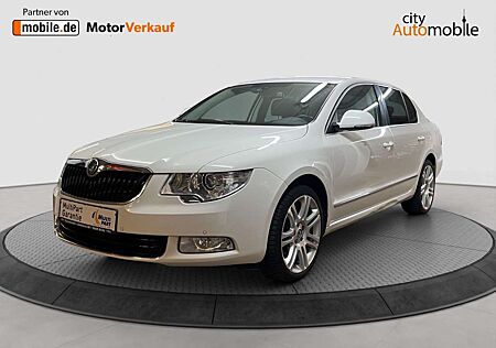 Skoda Superb Elegance/Tempomat/Alcantara/Navi/SHZ/PDC