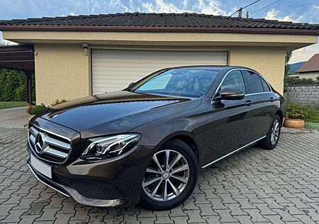 Mercedes-Benz E 220 d 9G-TRONIC AMG Line