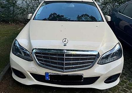 Mercedes-Benz E 200 CDI BlueEfficiency (212.205)