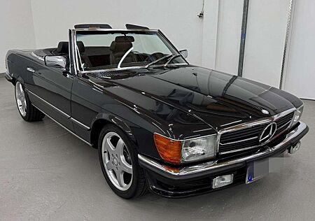 Mercedes-Benz SL 280 4-Sitze / Deutsches Fahrzeug