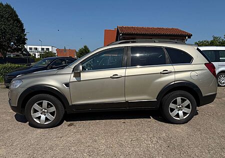 Chevrolet Captiva 2.4 LS 2WD Leder, Ahk, Klima 7-Sitzer