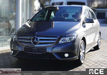 Mercedes-Benz B 180 Navi Voll-Leder Komfort-Fahrwerk nur 65 TKM