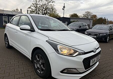 Hyundai i20 1.2 1Hand/Winterpaket/PDC/Alu