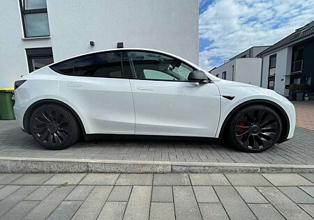 Tesla Model Y Performance Leasingübernahme 325,88Euro