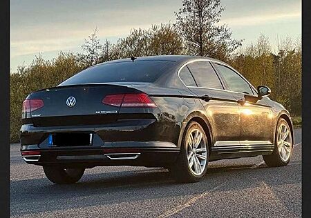 VW Passat Volkswagen 2.0 TDI BMT DSG Highline