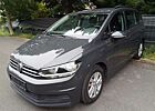 VW Touran Volkswagen 2.0 TDI SCR DSG Highline