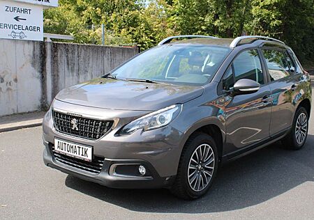 Peugeot 2008 Active Automatik Kamera PDC Navi