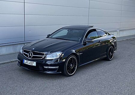 Mercedes-Benz C 63 AMG C63 AMG Coupe - Deutsches Fzg./Unfallfrei