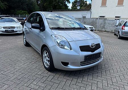 Toyota Yaris Klima, Alufelgen, Elktr. Fensterheber…