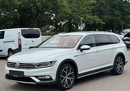 VW Passat Alltrack Volkswagen 2.0 TDI 4M °Pano°AHK°360°Leder°