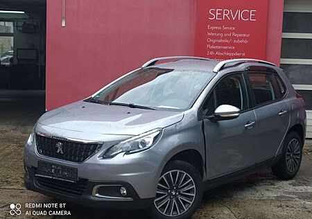 Peugeot 2008 Active *PDC*Klima*
