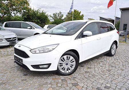 Ford Focus Turnier Business /S-HEFT/NAVI/TEMPOMAT/PDC