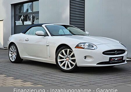 Jaguar XK 4.2 V8 Cabrio + tolle Ausstattung + Historie!