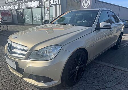 Mercedes-Benz C 180 CGI BlueEfficiency Limousine Automatik