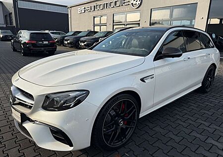 Mercedes-Benz E 63 AMG E63S*AMG*4M*EXCLUSIVE*CARBON-PAKET*360°ACC*HUD*