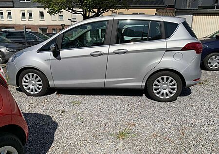 Ford B-Max Titanium/SHZ/Navi/STARTSTOP//KLIMA/KAMERA/8fach