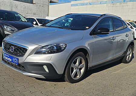 Volvo V90 Cross Country V40 Cross Country Momentum Navi*Spurhalteassistent*Schildererkennung