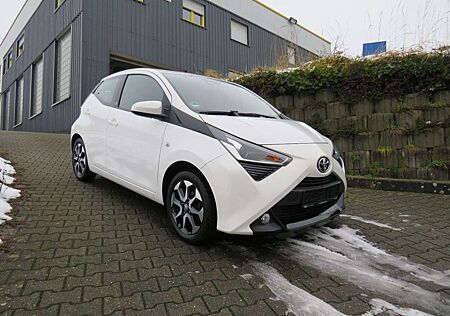 Toyota Others Aygo AYGO x-play*TeamD*Tempoma*Apple*Rückfahrkam