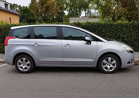 Peugeot 5008 155 THP Family