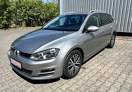 VW Golf Volkswagen VII Variant Allstar BMT Navi Pdc v.u.h Navi