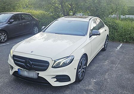 Mercedes-Benz E 220 d 9G-TRONIC AMG Style Euro 6 TaxiPaket
