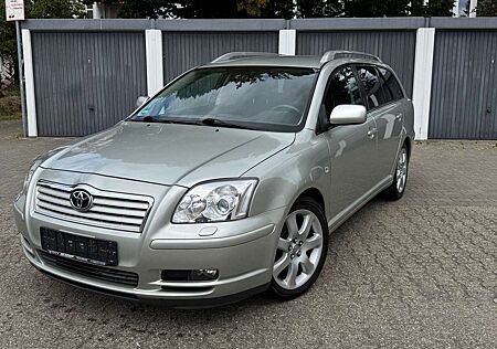 Toyota Avensis 2.0 VVT-i Combi Automatik Executive