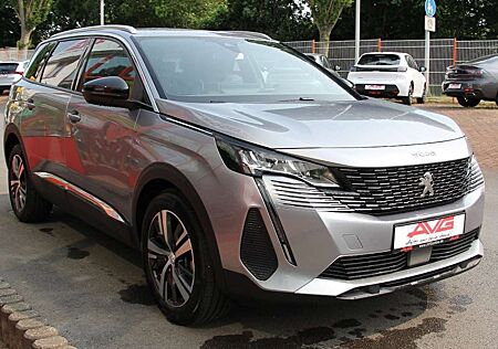 Peugeot 5008 Allure Pack 7 Sitze Navigation ALU 18 ZOLL